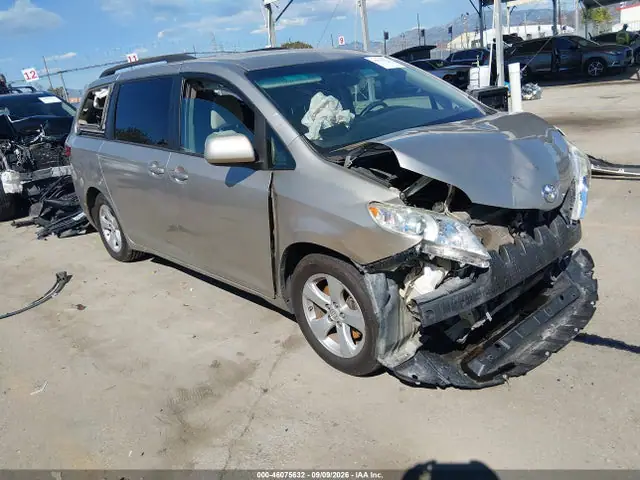 5TDKK3DC5GS714559 — 2016 Toyota Sienna LE 8 Passenger, Повреждения со всех сторон (All Over), фото до ремонта