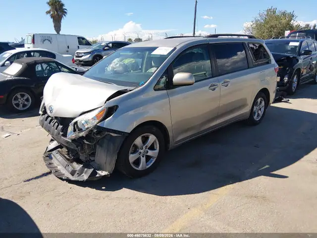 5TDKK3DC5GS714559 — 2016 Toyota Sienna LE 8 Passenger, фото 2 с аукциона IAAI 14.10.2026, Повреждения со всех сторон