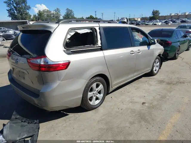 5TDKK3DC5GS714559 — 2016 Toyota Sienna LE 8 Passenger, фото 4 с аукциона IAAI 14.10.2026, Повреждения со всех сторон