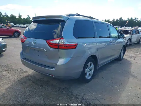2017 Toyota Sienna Le 8 Passenger VIN 5TDKZ3DC3HS785644 фото 4