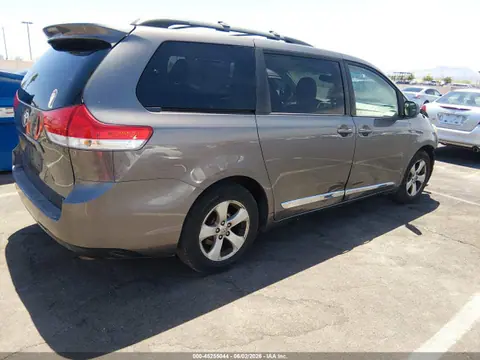 2014 Toyota Sienna Le V6 8 Passenger VIN 5TDKK3DC6ES521852 фото 4