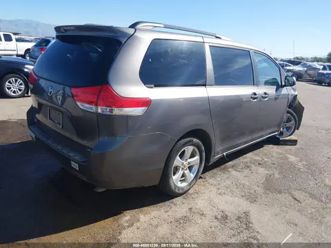 2014 Toyota Sienna Le V6 8 Passenger VIN 5TDKK3DC8ES457443 фото 4