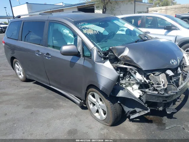 2014 Toyota Sienna Le V6 8 Passenger VIN 5TDKK3DC0ES444573 фото 1