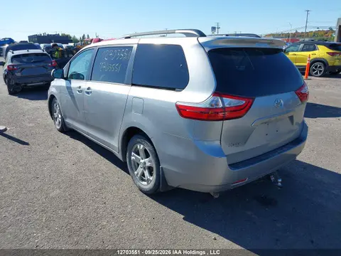 2016 Toyota SIENNA LE VIN 5TDKK3DC6GS698937 фото 3