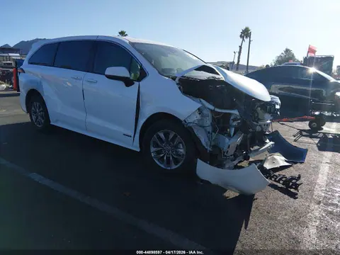 2021 Toyota SIENNA LE VIN 5TDKRKEC5MS034449 фото 1
