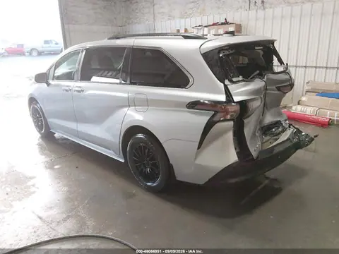 2025 Toyota SIENNA LE VIN 5TDKSKFC9SS187061 фото 3