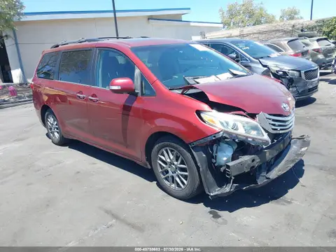 5TDDK3DC4FS121024 — 2015 Toyota Sienna Limited Premium 7 Passenger, Передняя часть (Front End), фото до ремонта