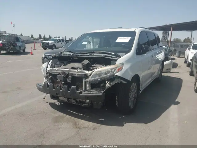 2015 Toyota Sienna Limited Premium 7 Passenger VIN 5TDYK3DC6FS682410 фото 2