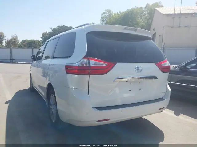 2015 Toyota Sienna Limited Premium 7 Passenger VIN 5TDYK3DC6FS682410 фото 3