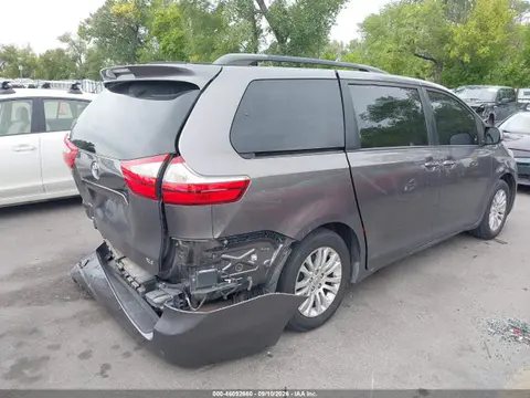 2017 Toyota Sienna Xle 8 Passenger VIN 5TDYZ3DC7HS806053 фото 4