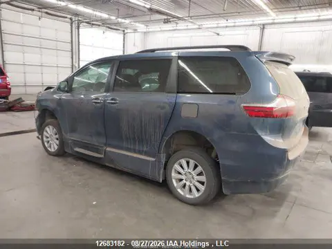 2017 Toyota Sienna Xle/limited VIN 5TDYZ3DC2HS863681 фото 4