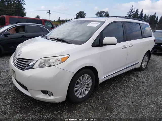 5TDYK3DC7FS579027 — 2015 Toyota Sienna XLE Premium 8 Passenger, фото 2 с аукциона IAAI 30.09.2026, Задняя часть