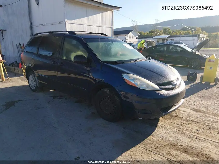 2007 Toyota Sienna Le VIN 5TDZK23CX7S086492 фото 2