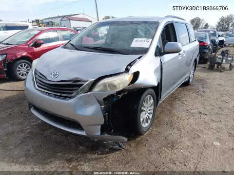 2011 Toyota Sienna Xle V6 VIN 5TDYK3DC1BS066706 фото 3