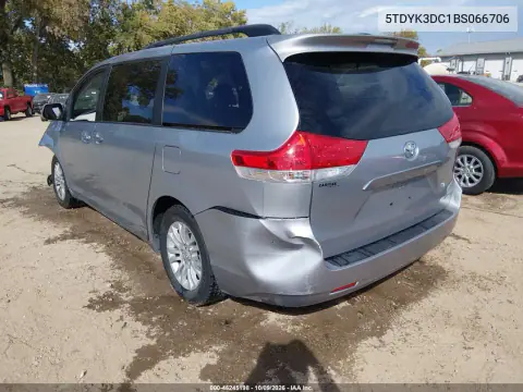 2011 Toyota Sienna Xle V6 VIN 5TDYK3DC1BS066706 фото 4
