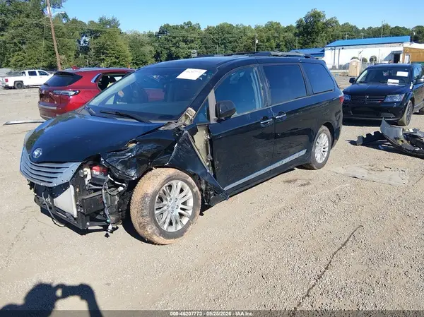 5TDYK3DC9GS737174 — 2016 Toyota Sienna, фото 2 с аукциона IAAI, Передняя часть