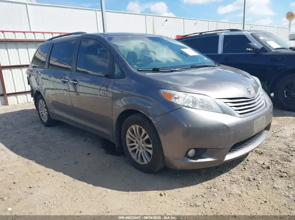 5TDYZ3DC0HS809182 — 2017 Toyota Sienna, LEFT & RIGHT SIDE, фото до ремонта