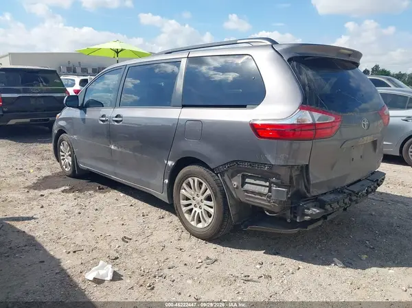 5TDYZ3DC0HS809182 — 2017 Toyota Sienna, фото 3 с аукциона IAAI, LEFT & RIGHT SIDE
