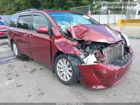 5TDDZ3DC2HS154294 — 2017 Toyota Sienna, Передняя часть, фото до ремонта