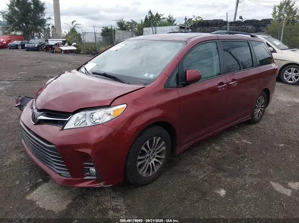 5TDYZ3DC2JS954567 — 2018 Toyota Sienna, фото 2 с аукциона IAAI 09.10.2026, Естественный износ