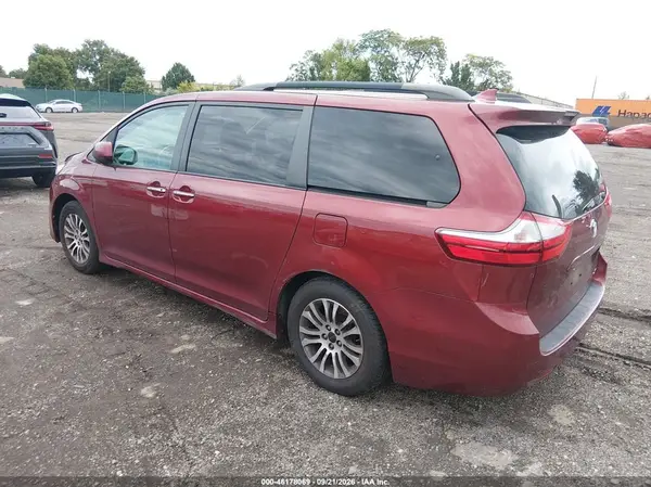 5TDYZ3DC2JS954567 — 2018 Toyota Sienna, фото 3 с аукциона IAAI 09.10.2026, Естественный износ
