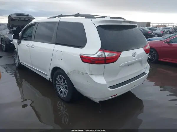 5TDYZ3DC6JS912130 — 2018 Toyota Sienna, фото 3 с аукциона IAAI, Передняя часть