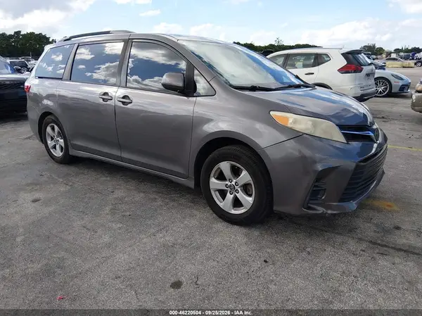 5TDKZ3DC3KS966265 — 2019 Toyota Sienna, Задняя часть слева (Left Rear), фото до ремонта