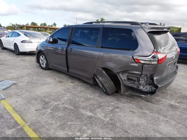2019 TOYOTA SIENNA VIN 5TDKZ3DC3KS966265 фото 3