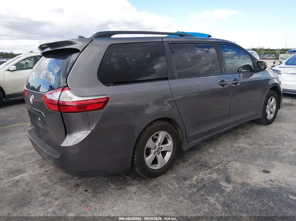 2019 TOYOTA SIENNA VIN 5TDKZ3DC3KS966265 фото 4