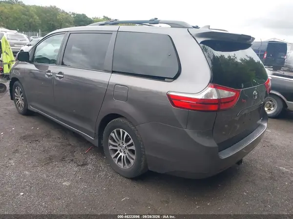 5TDYZ3DC8KS991981 — 2019 Toyota Sienna, фото 3 с аукциона IAAI, Передняя часть