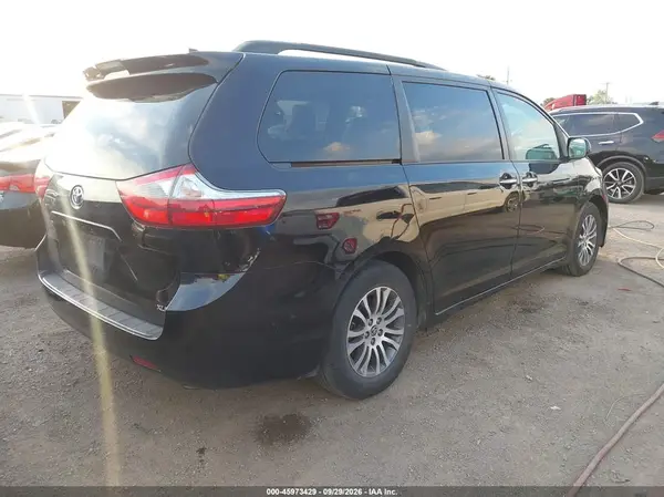 5TDYZ3DCXLS065339 — 2020 Toyota Sienna, фото 4 с аукциона IAAI, Град