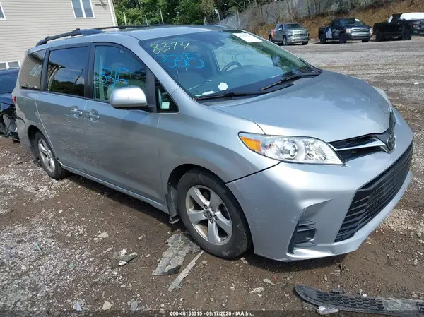 5TDKZ3DC2LS058374 — 2020 Toyota Sienna, Задняя часть (Rear), фото до ремонта