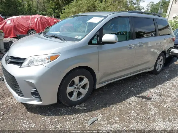 5TDKZ3DC2LS058374 — 2020 Toyota Sienna, фото 2 с аукциона IAAI 13.10.2026, Задняя часть