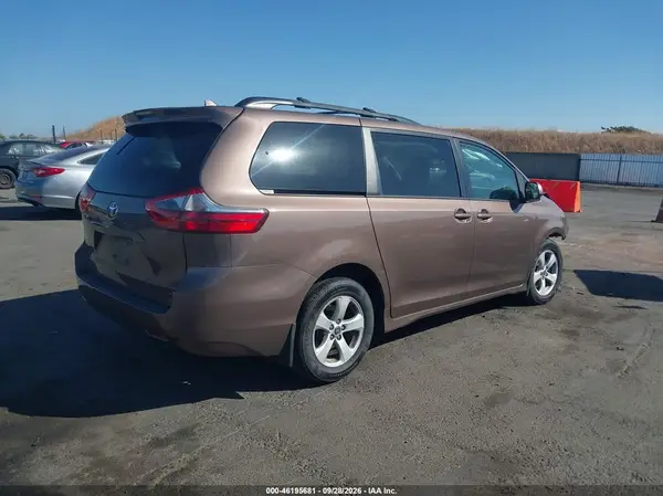 2020 TOYOTA SIENNA VIN 5TDKZ3DC5LS048938 фото 4