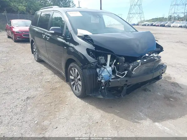 5TDDZ3DC6LS241298 — 2020 Toyota Sienna, Передняя часть (Front End), фото до ремонта