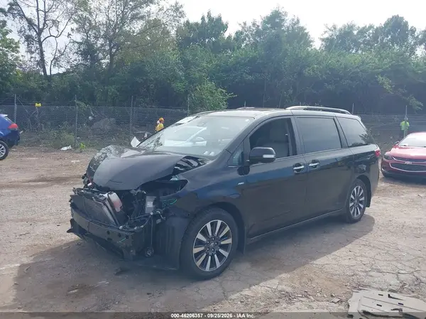 5TDDZ3DC6LS241298 — 2020 Toyota Sienna, фото 2 с аукциона IAAI, Передняя часть
