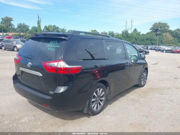 5TDDZ3DC6LS241298 — 2020 Toyota Sienna, фото 4 с аукциона IAAI, Передняя часть