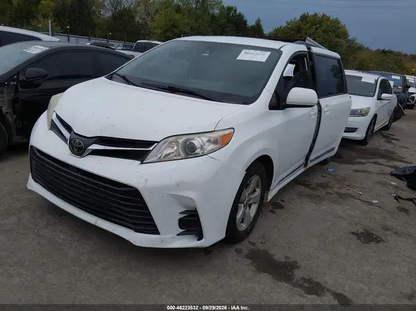 5TDKZ3DC8LS057407 — 2020 Toyota Sienna, фото 2 с аукциона IAAI, Задняя часть