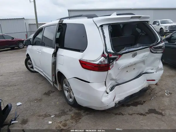 5TDKZ3DC8LS057407 — 2020 Toyota Sienna, фото 3 с аукциона IAAI, Задняя часть