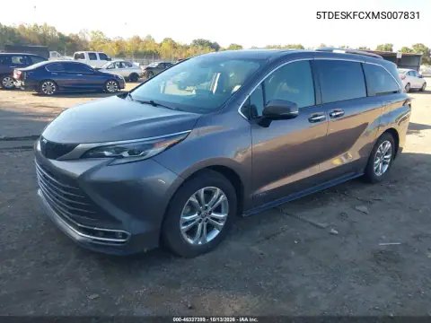 2021 Toyota Sienna Platinum VIN 5TDESKFCXMS007831 фото 2