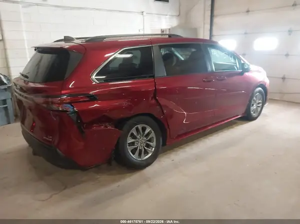 5TDKSKFC6NS046727 — 2022 Toyota Sienna, фото 4 с аукциона IAAI 14.10.2026, Задняя часть справа