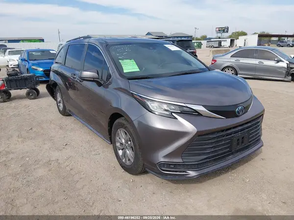 5TDKRKEC4NS085068 — 2022 Toyota Sienna, Задняя часть справа (Right Rear), фото до ремонта