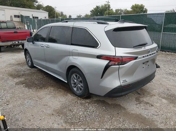 5TDJRKECXNS134317 — 2022 Toyota Sienna, фото 3 с аукциона IAAI, Передняя часть