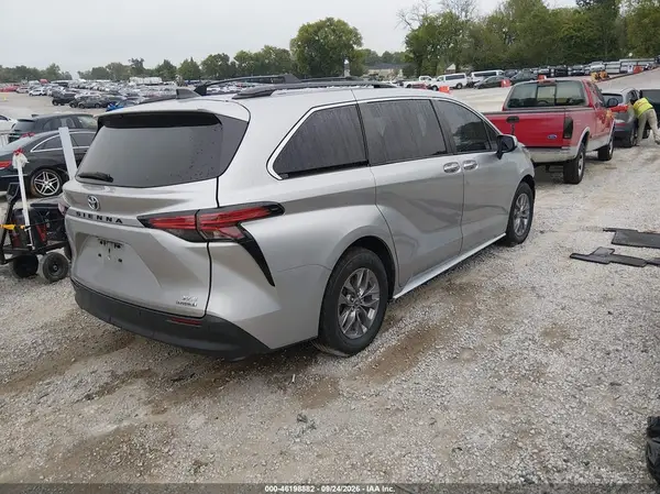 5TDJRKECXNS134317 — 2022 Toyota Sienna, фото 4 с аукциона IAAI, Передняя часть