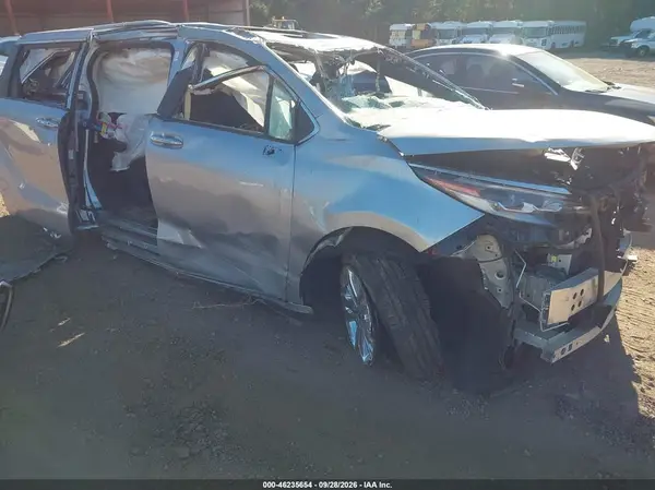 5TDESKFC4NS064950 — 2022 Toyota Sienna, Опрокидывание (Rollover), фото до ремонта