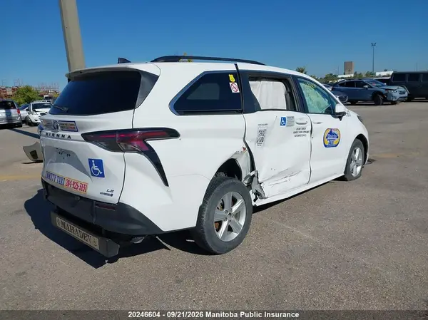 5TDGRKEC5PS169330 — 2023 Toyota Sienna, фото 4 с аукциона IAAI 29.09.2026, Передняя часть