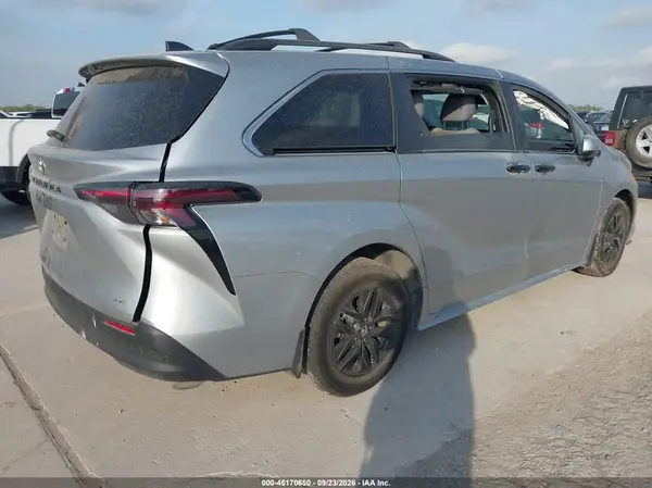 5TDKRKEC5SS226080 — 2025 Toyota Sienna, фото 4 с аукциона IAAI, Левый бок