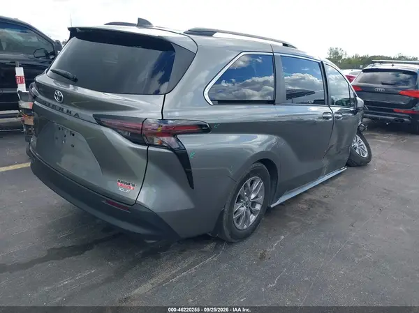 5TDYRKECXTS296220 — 2026 Toyota Sienna, фото 4 с аукциона IAAI, Левый бок
