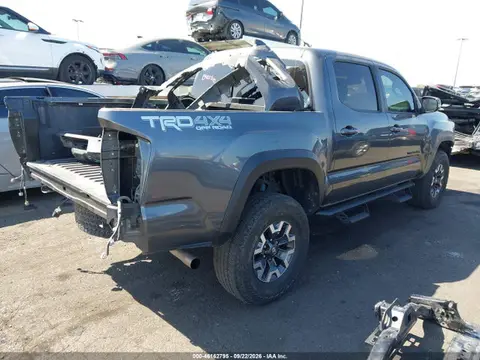 2022 Toyota Tacoma 4wd Trd Off Road VIN 3TMCZ5AN7NM499930 фото 4