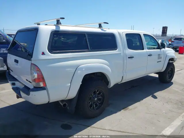 3TMMU4FN2FM078236 — 2015 Toyota Tacoma Base V6, фото 4 с аукциона IAAI 14.10.2026, Естественный износ